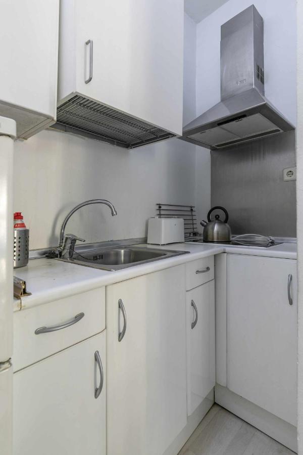 Ferienwohnung Acogedor Y Centrico Estudio Madrid Exterior foto