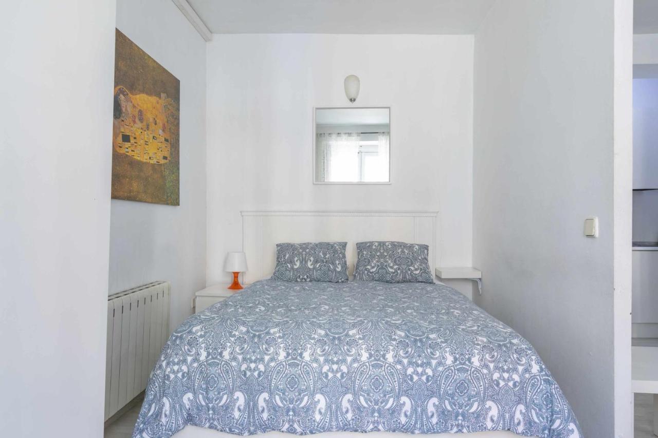 Ferienwohnung Acogedor Y Centrico Estudio Madrid Exterior foto