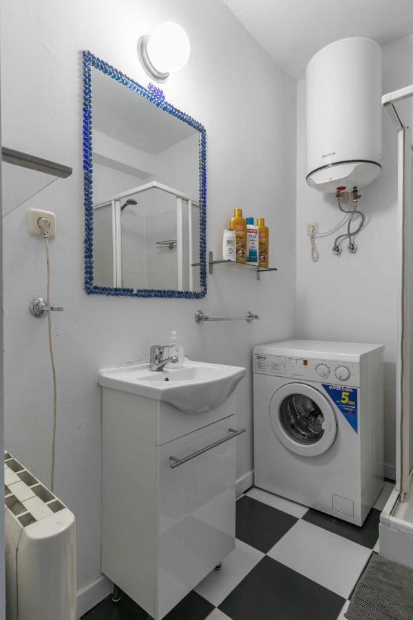 Ferienwohnung Acogedor Y Centrico Estudio Madrid Exterior foto